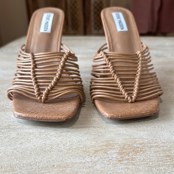 Steve Madden Bonds Heeled Sandal - 10 - Picture 11 of 16